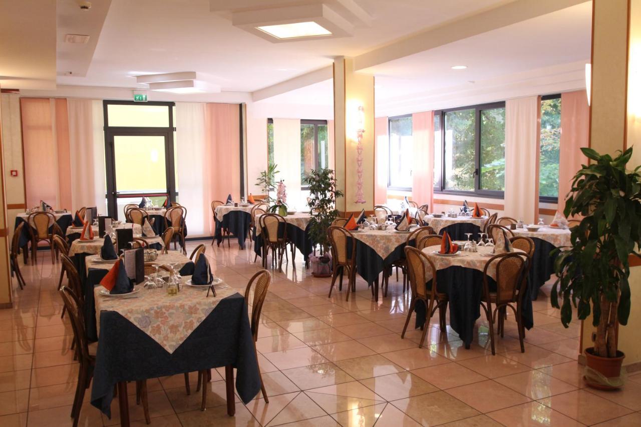 Hotel Colorado Rimini Exterior foto