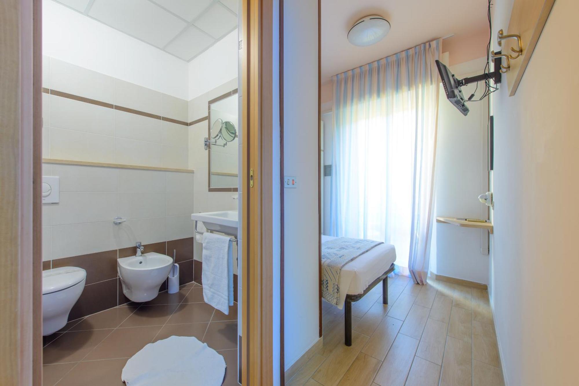 Hotel Colorado Rimini Exterior foto