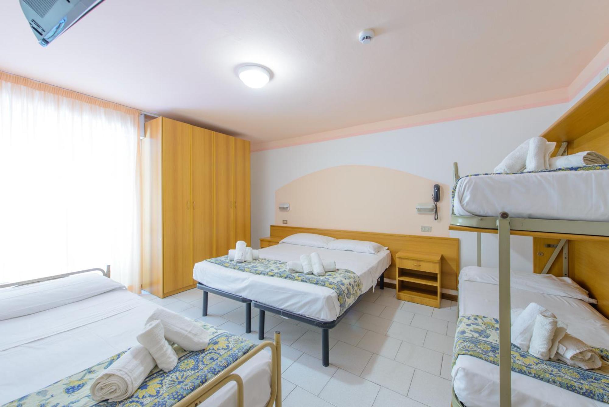 Hotel Colorado Rimini Exterior foto
